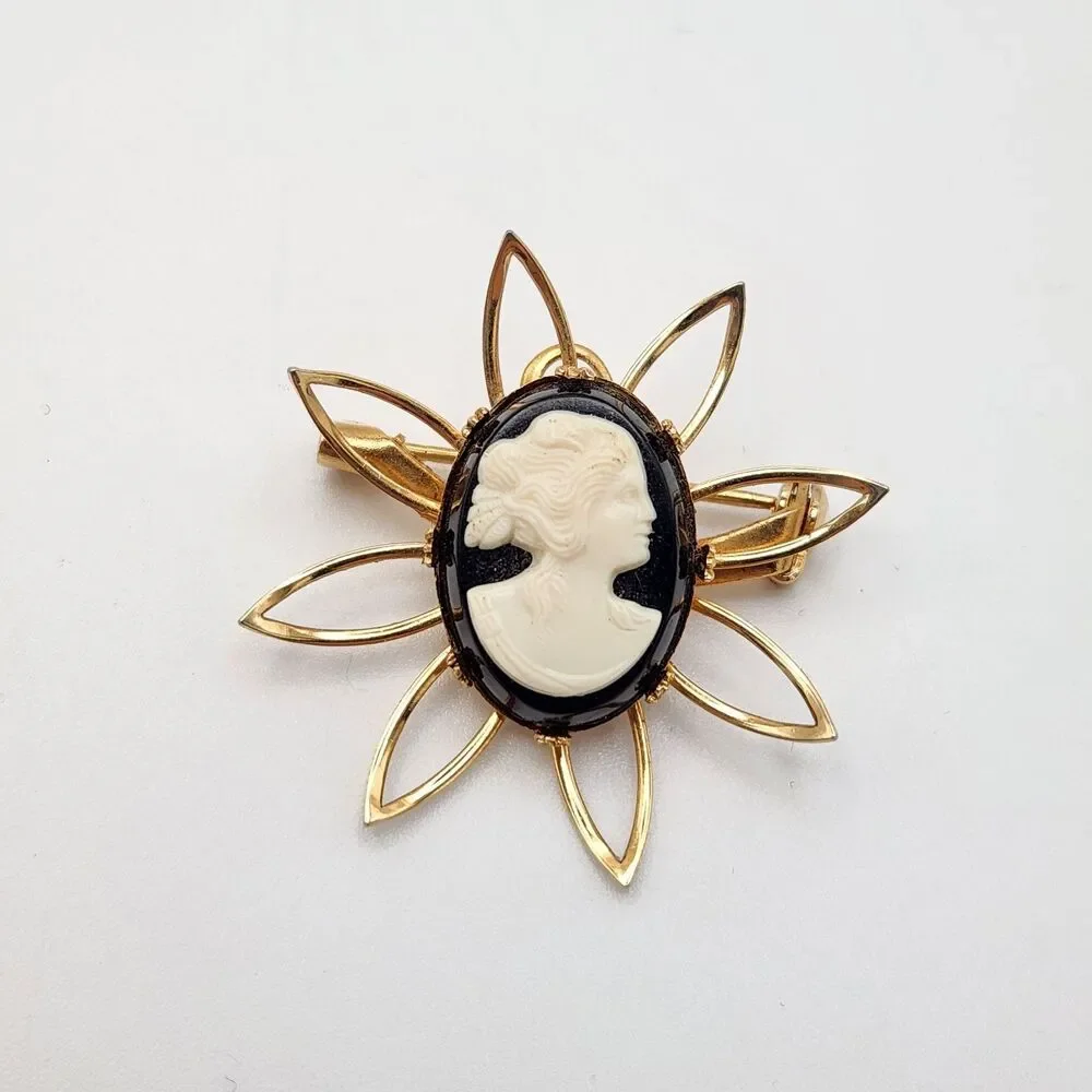 Vintage Mid-Century Sunburst Cameo Brooch & Screw-Back Earring Set Gold Tone